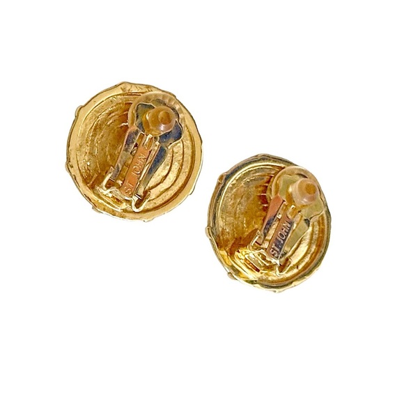 ST JOHN Vintage Signed Gold & Cream Enamel Clip On Cross/Crest Earrings - Picture 4 of 5